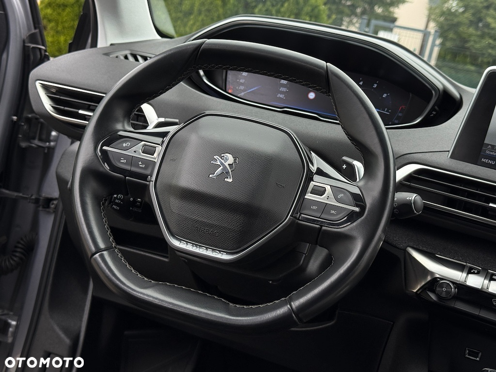 Peugeot 3008 BlueHDi 130 Stop & Start EAT8 Allure - 25