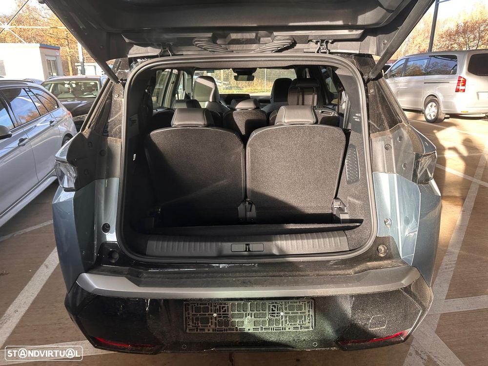 Peugeot E-5008 GT - 17