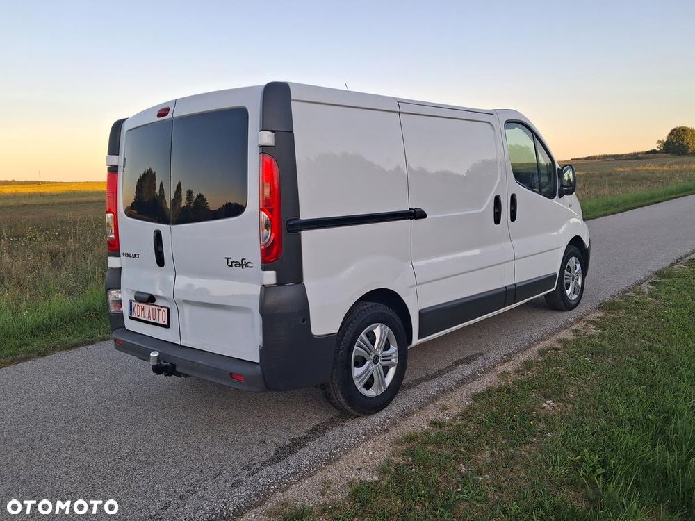 Renault Trafic - 12