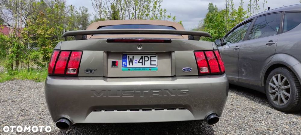 Ford Mustang 4.6 V8 GT - 3