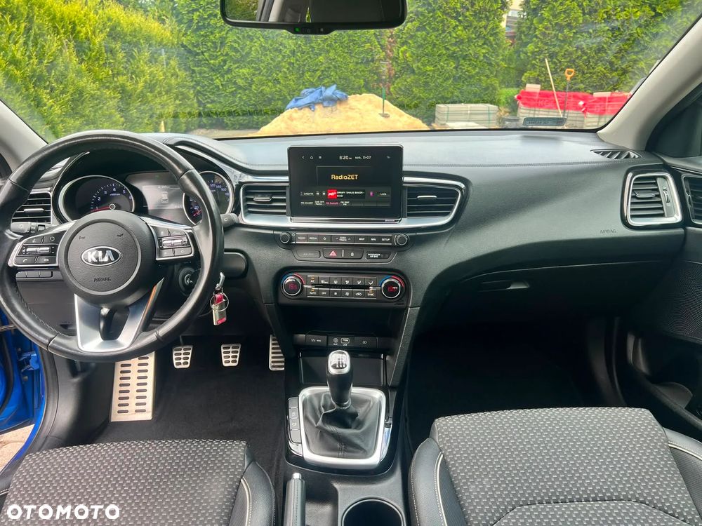 Kia Ceed 1.4 T-GDI L Business Line - 11