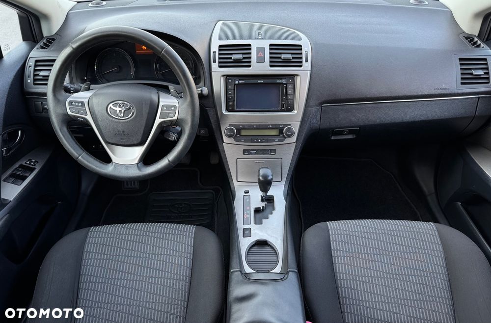 Toyota Avensis Touring Sports 1.8 Multidrive S Executive - 14