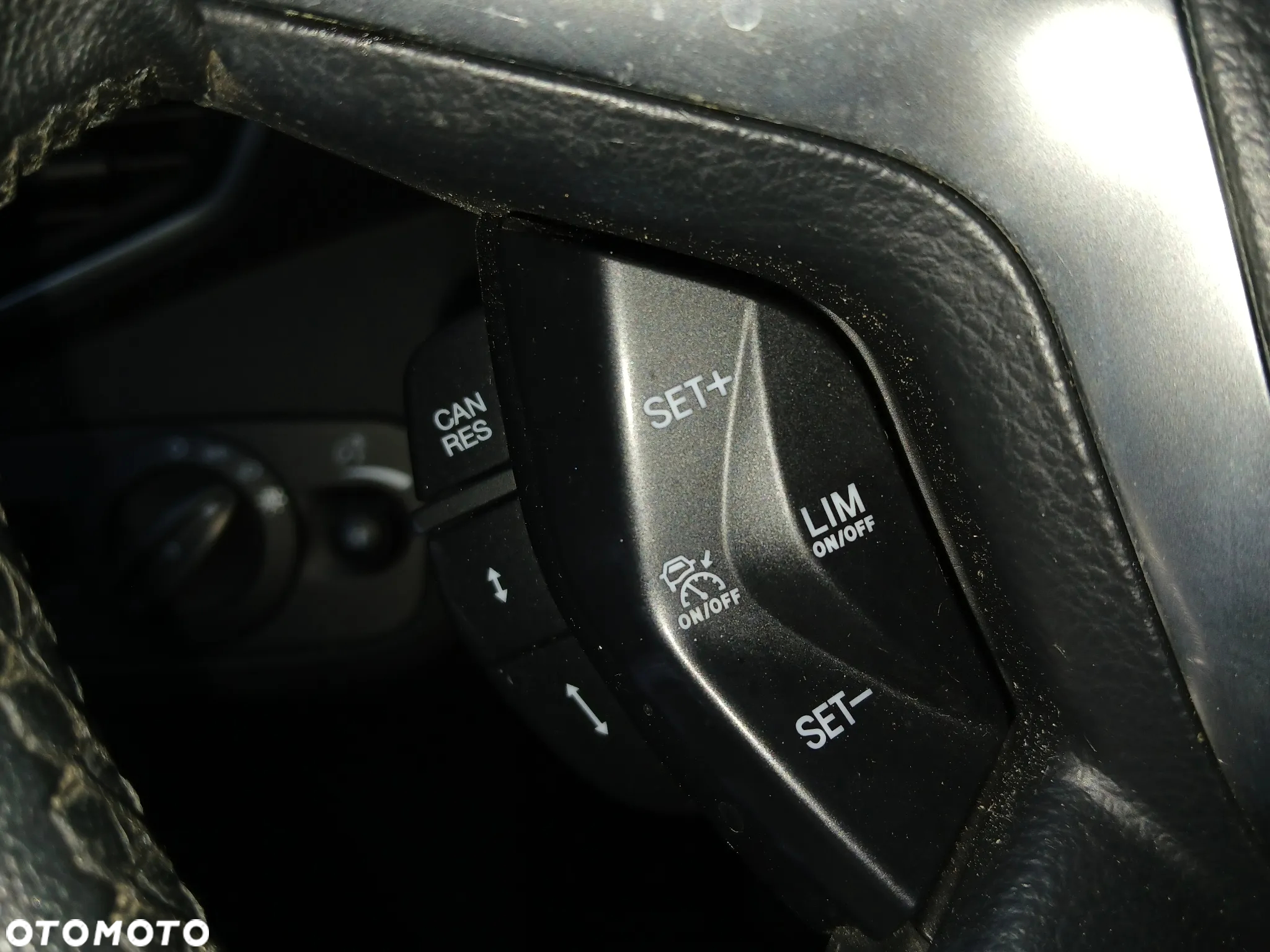 Ford Kuga 2.0 TDCi 4WD Titanium - 25