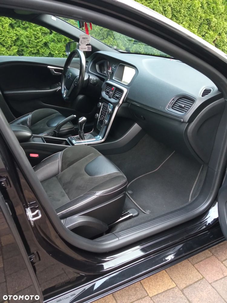 Volvo V40 D2 RDesign - 11