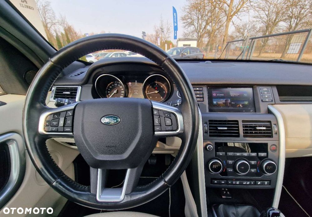 Land Rover Discovery Sport - 23