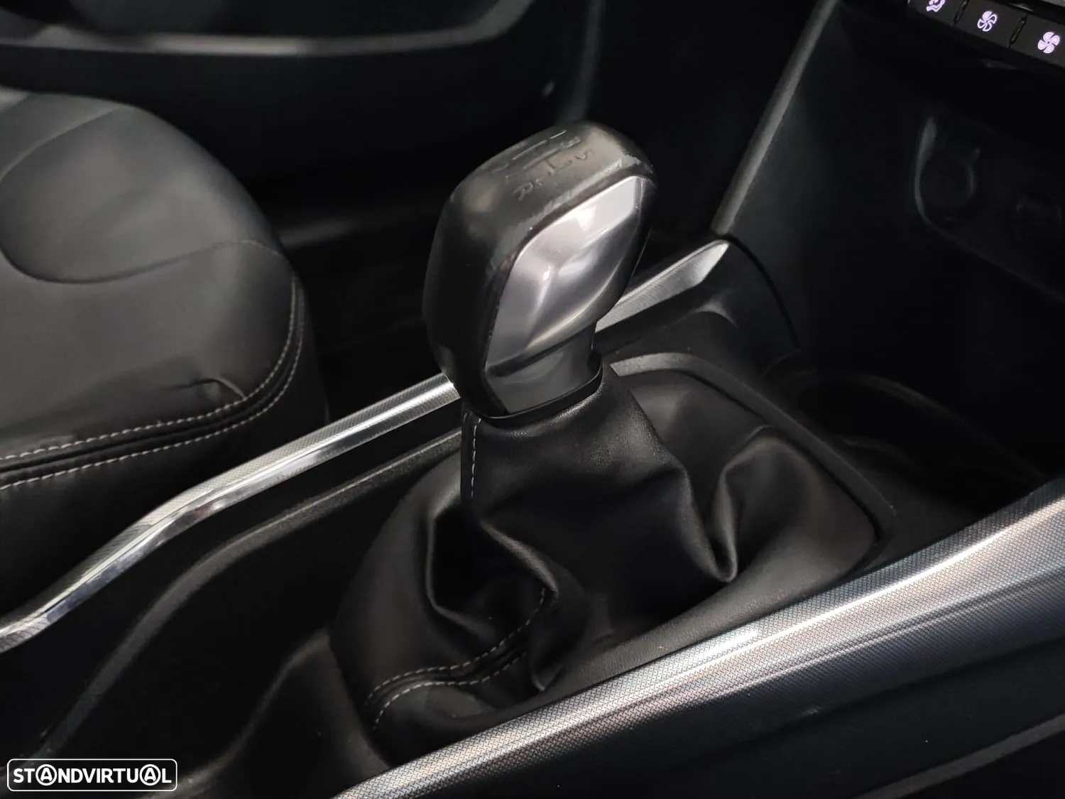 Peugeot 2008 1.4 HDi Allure - 33