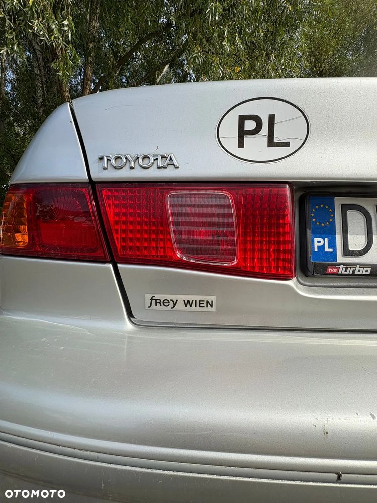 Toyota Camry - 2