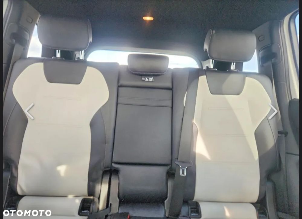Mercedes-Benz GLB - 25