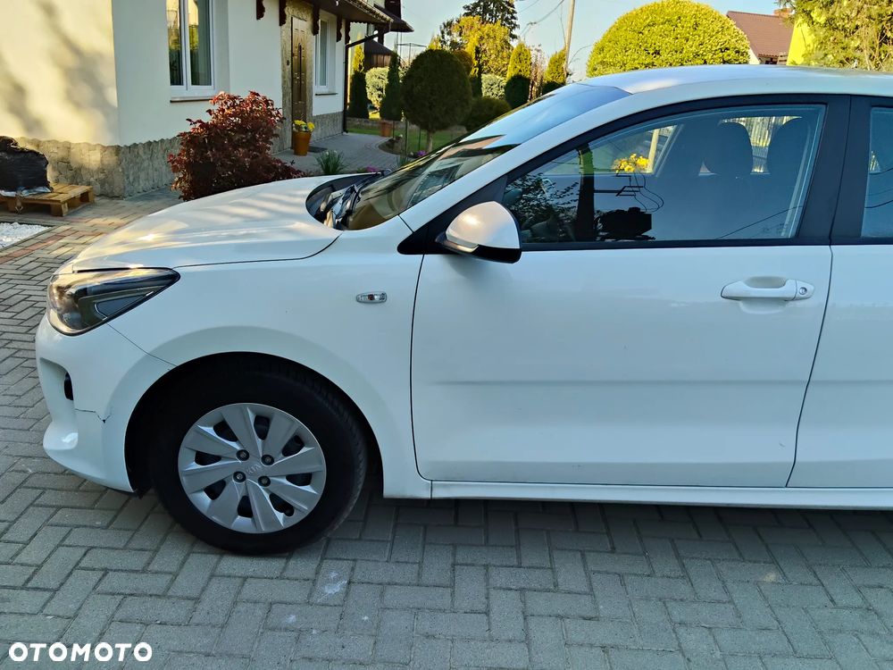 Kia Rio 1.2 Attract - 5