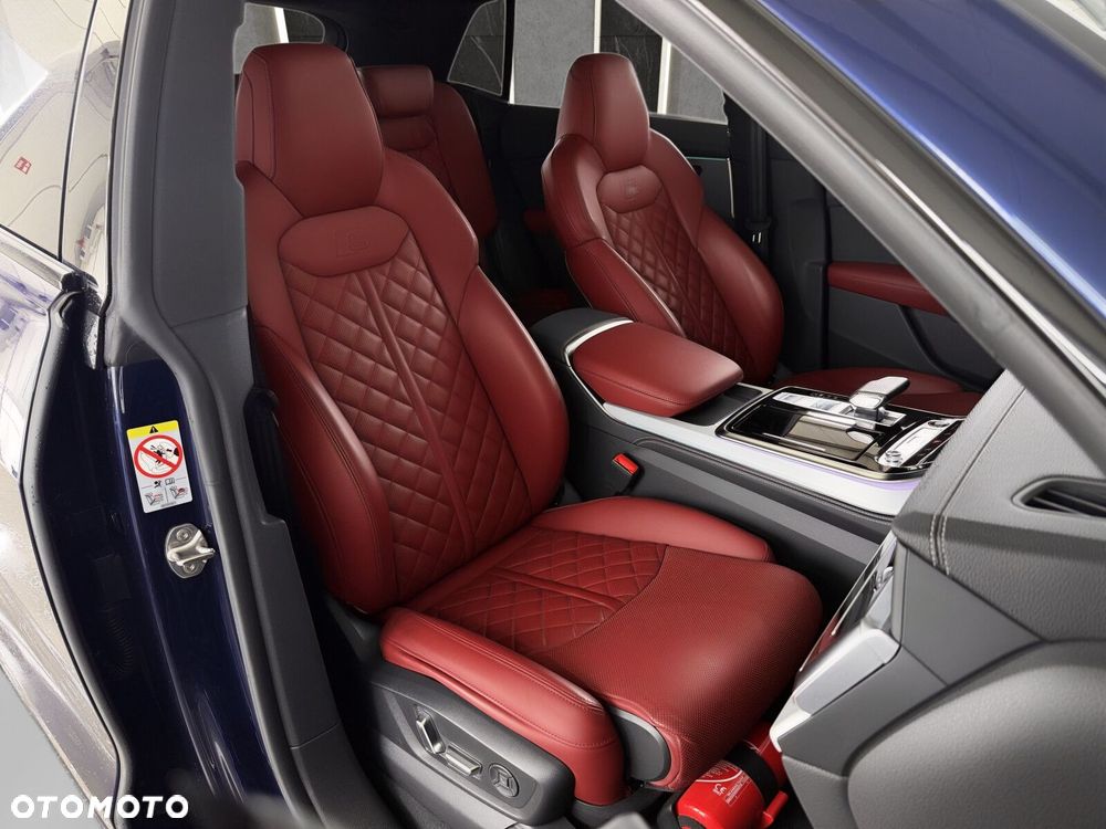 Audi SQ8 - 20