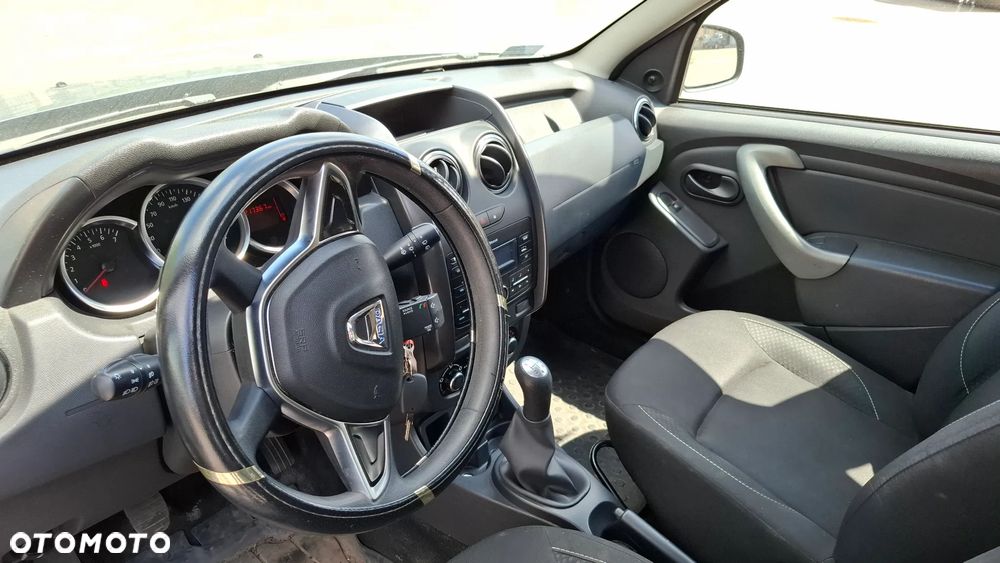 Dacia Duster 1.6 SCe S&S - 13