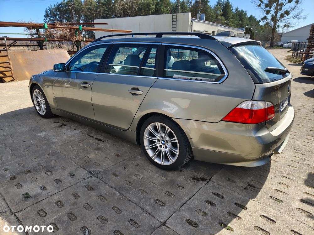BMW Seria 5 525d - 4