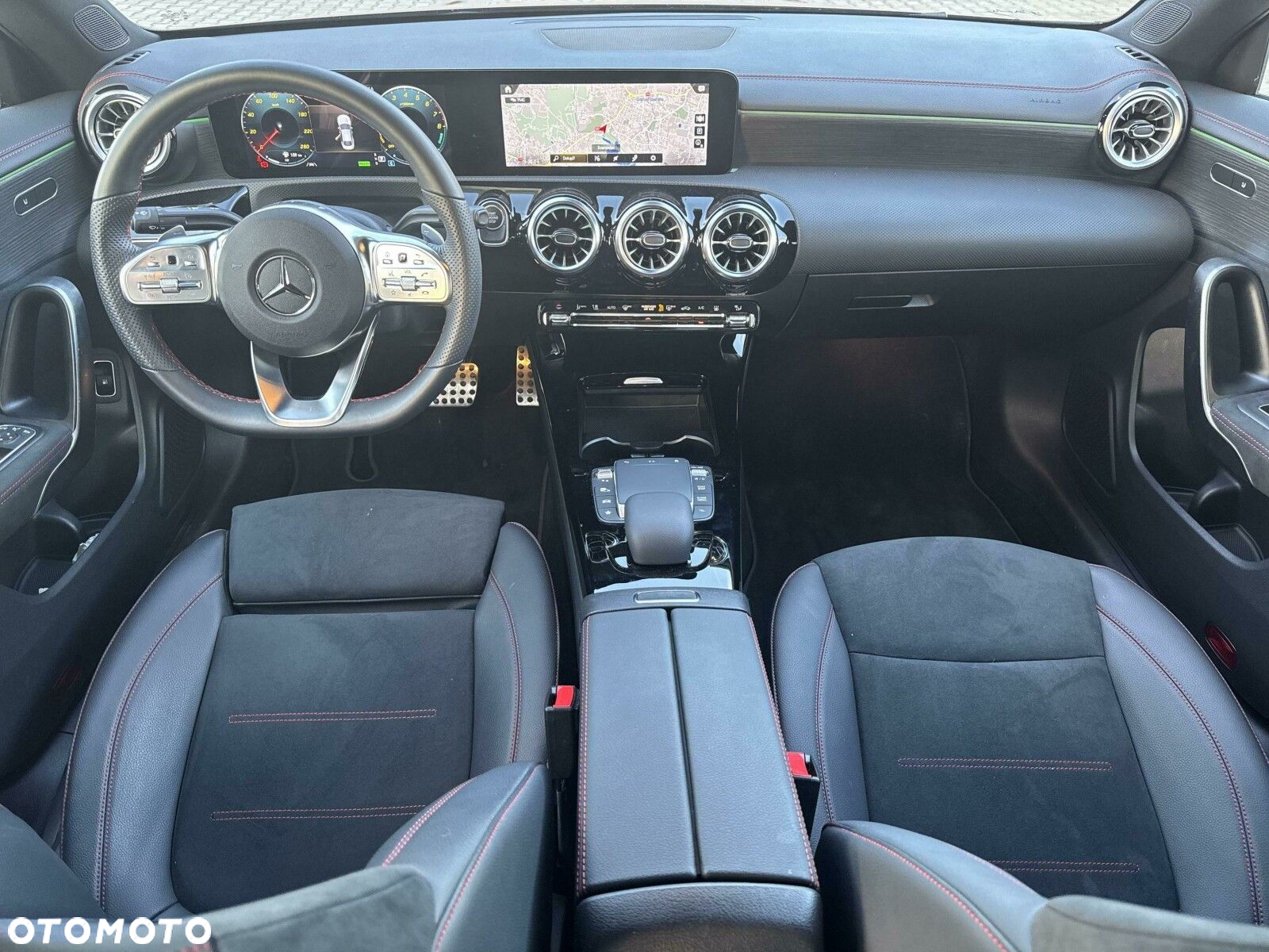 Mercedes-Benz CLA - 18