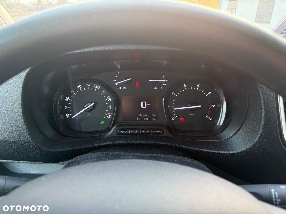 Citroën Jumpy XL long - 9