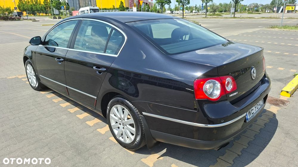 Volkswagen Passat 1.8 TSI Highline DSG - 25