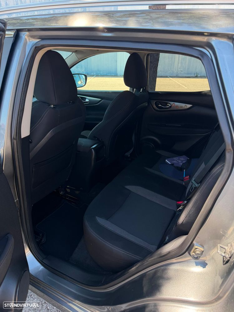 Nissan Qashqai 1.5 dCi N-Connecta 18 RS+PS - 17