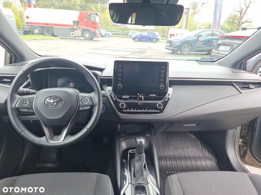 Toyota Corolla - 11