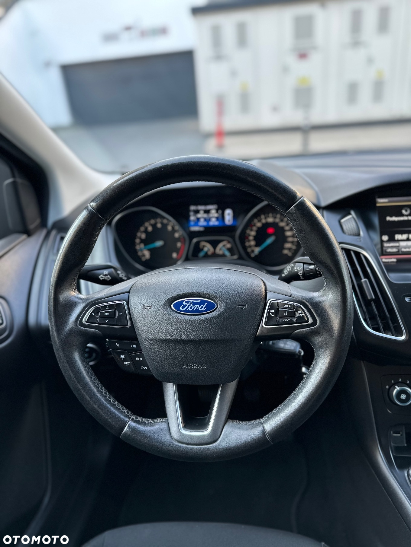 Ford Focus 1.0 EcoBoost Trend - 6