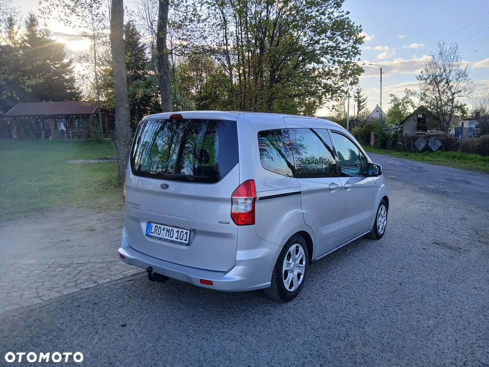 Ford Tourneo Courier 1.0 EcoBoost Titanium - 16