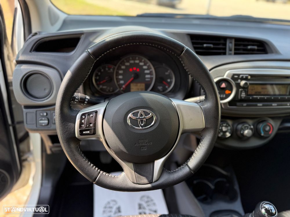 Toyota Yaris 1.4 D-4D Comfort+AC - 14