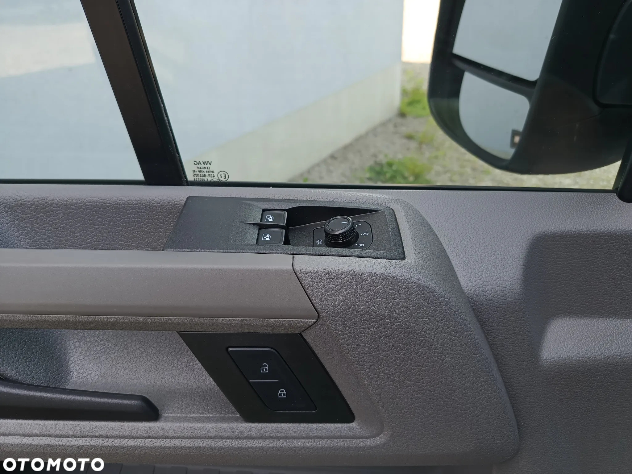 Volkswagen Crafter 3.180 Automat Długi - 21