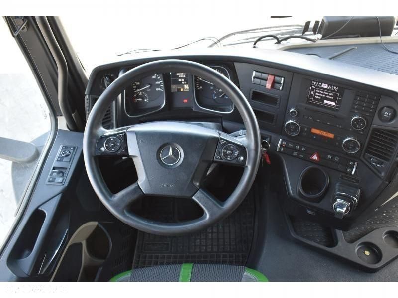 Mercedes-Benz Actros - 27