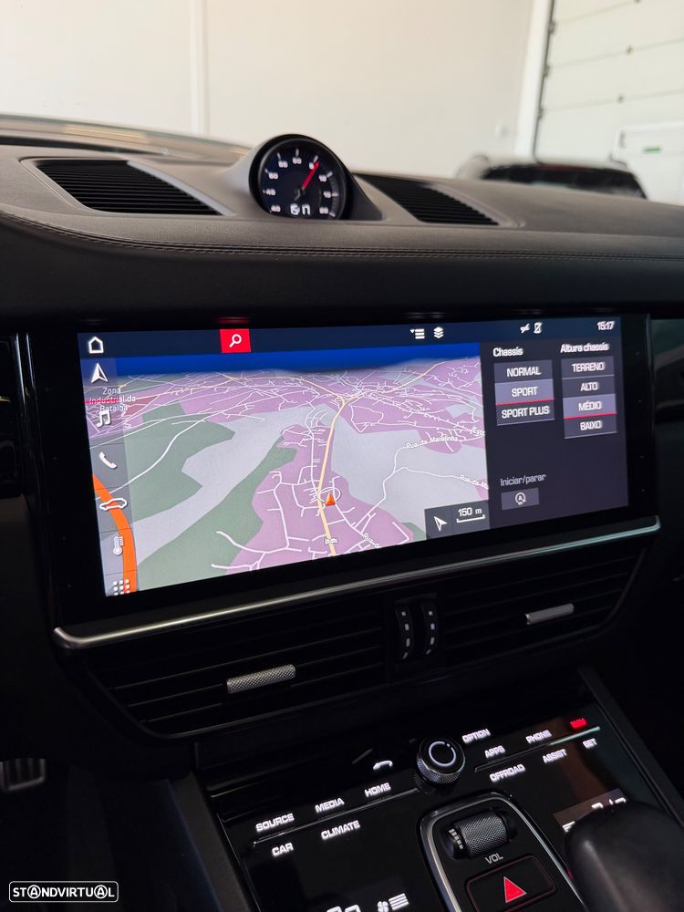 Porsche Cayenne S Platinum Edition - 24