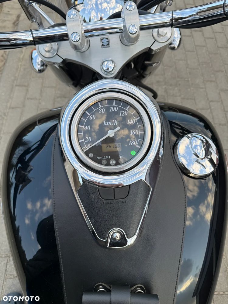 Suzuki VL 800 Volusia - 5