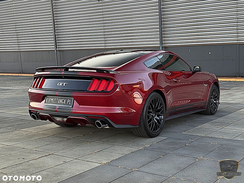 Ford Mustang - 32