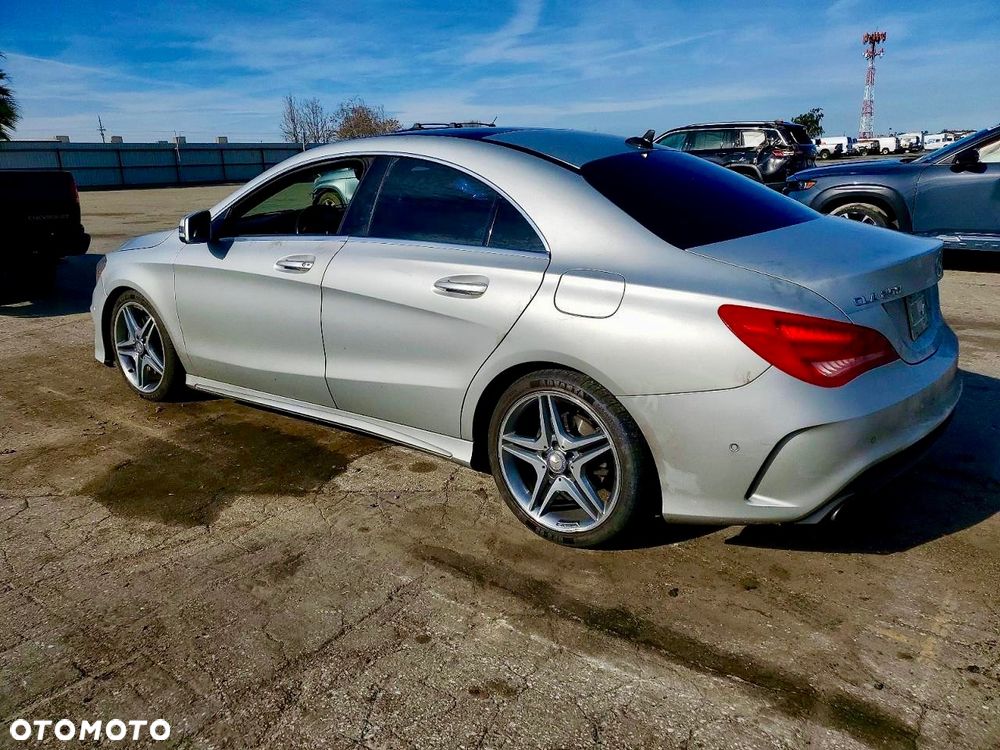 Mercedes-Benz CLA 250 4Matic 7G-DCT AMG Line - 2
