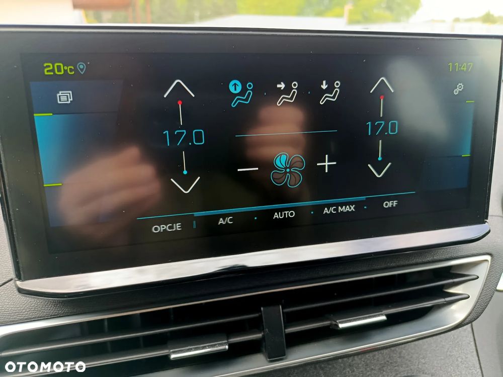 Peugeot 3008 225 e-EAT8 Allure - 27
