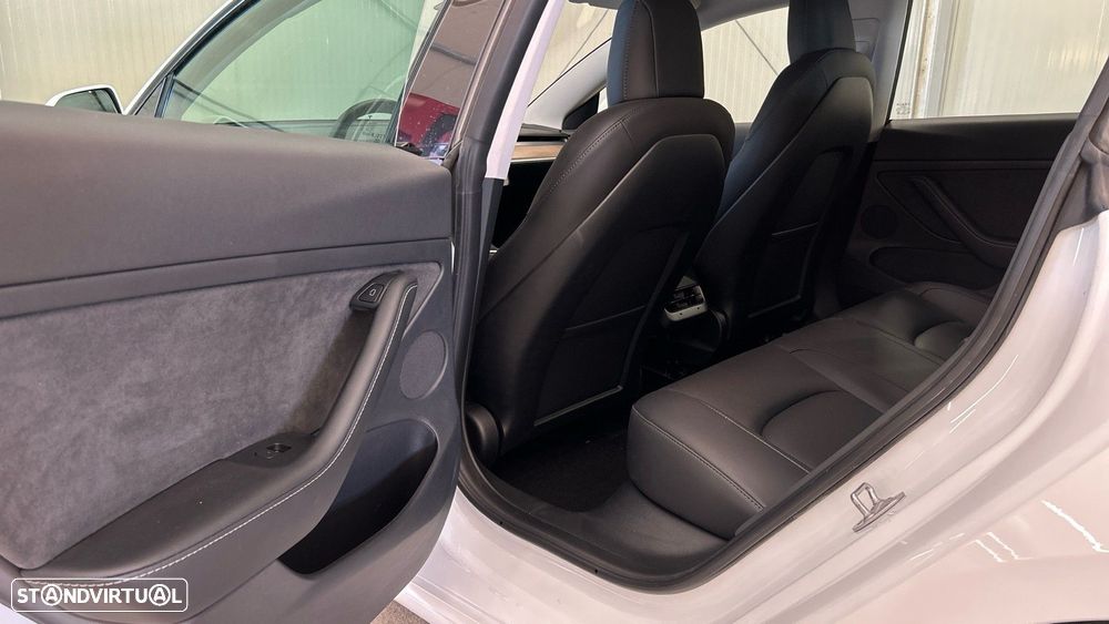 Tesla Model 3 Long Range Tração Integral - 17