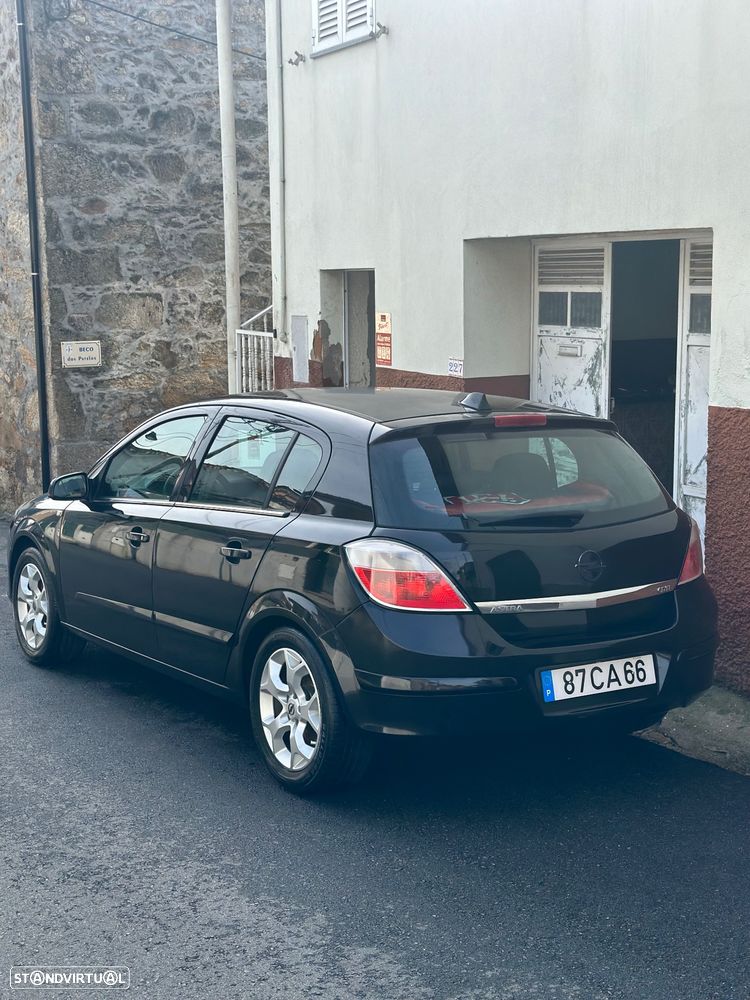 Opel Astra 1.3 CDTI Enjoy - 2
