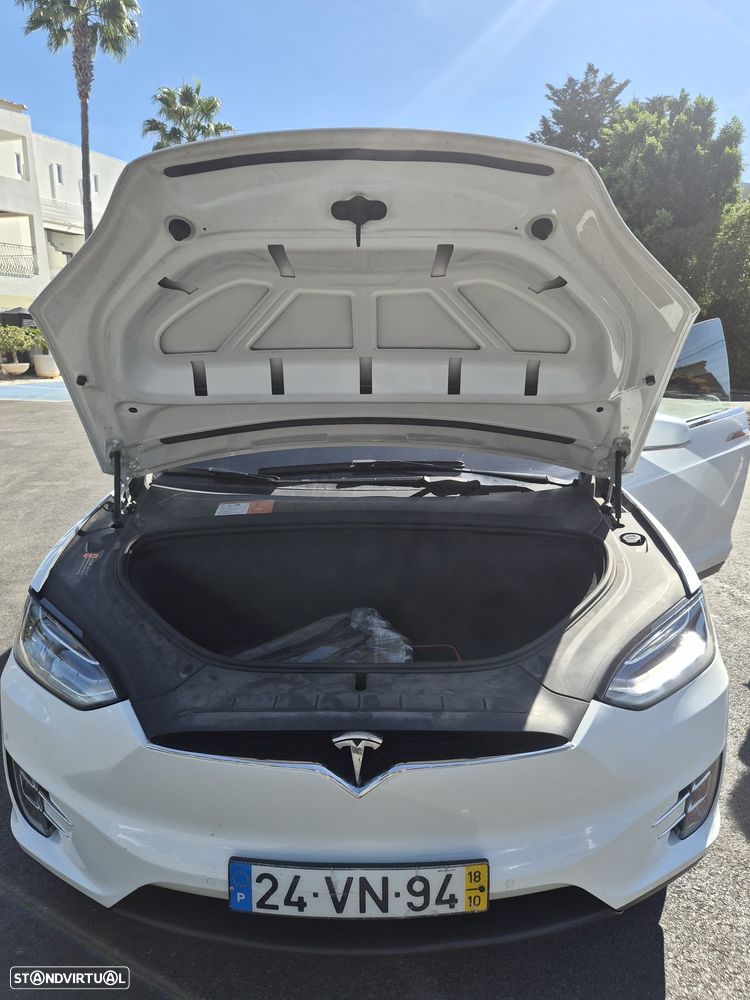 Tesla Model X 100D - 7
