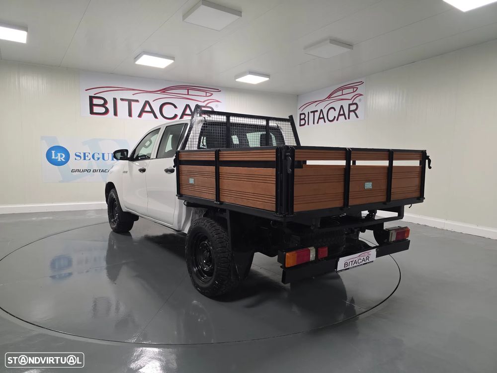 Toyota HILUX 2.4 D-4D 4WD CD CH - 17