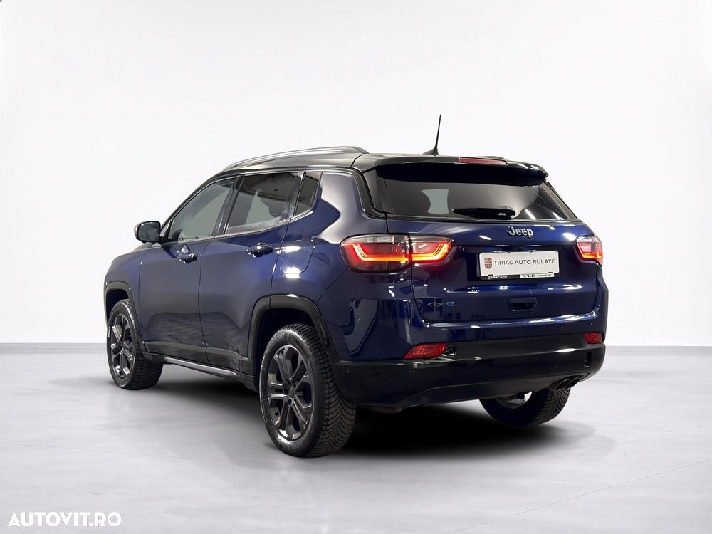 Jeep Compass - 4