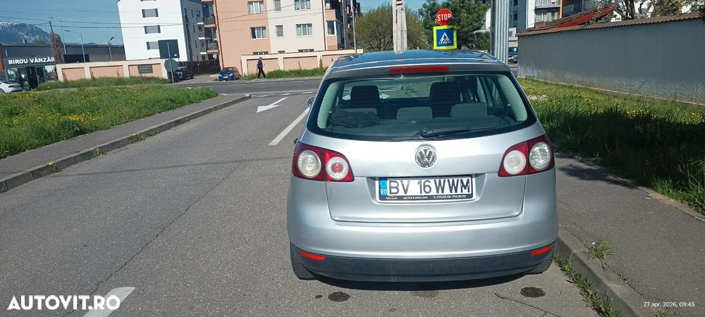 Volkswagen Golf 1.6 FSI Individual - 6