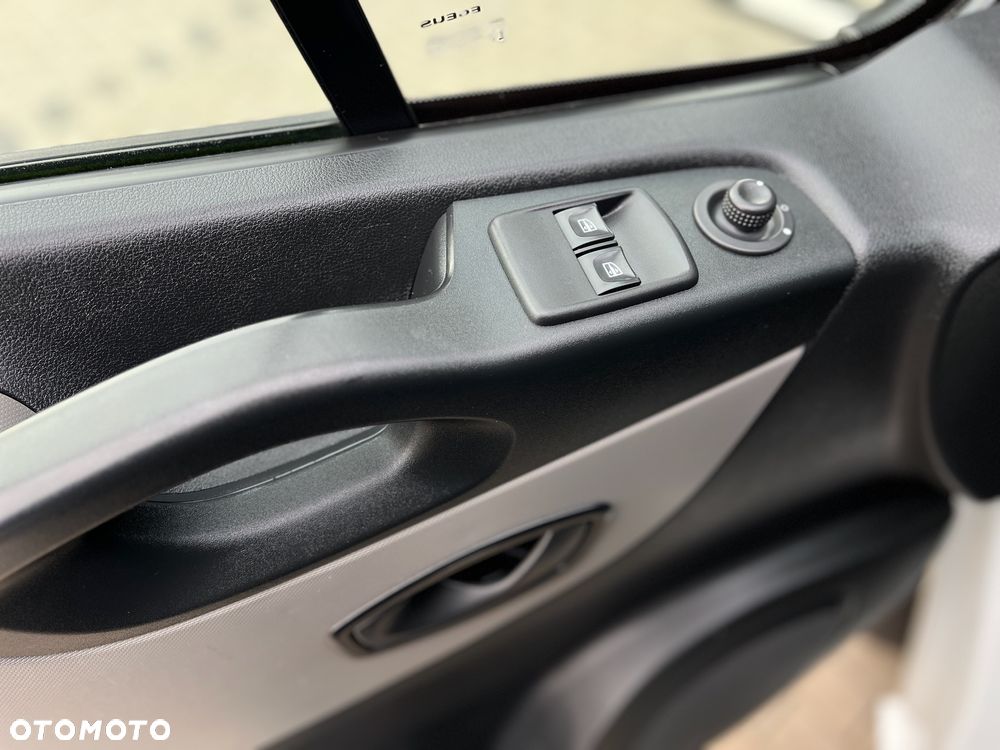 Renault Trafic L2H1 - 32