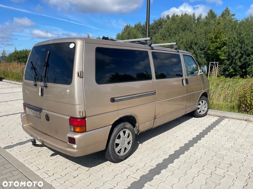Volkswagen Caravelle - 6