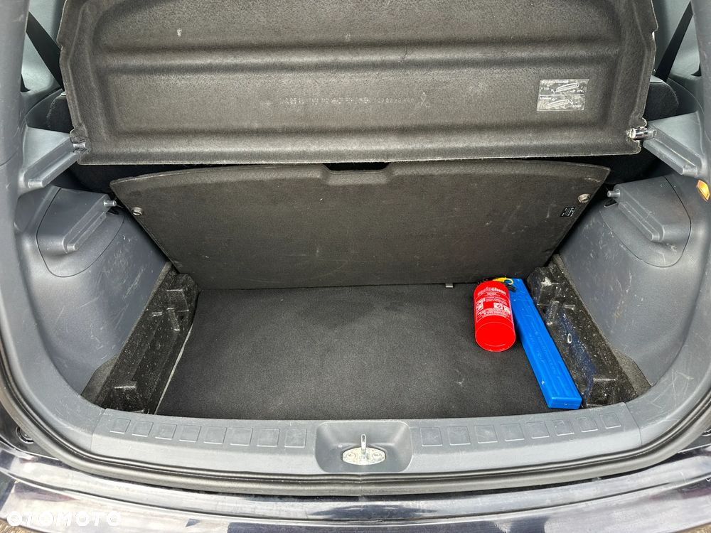 Mitsubishi Colt - 22