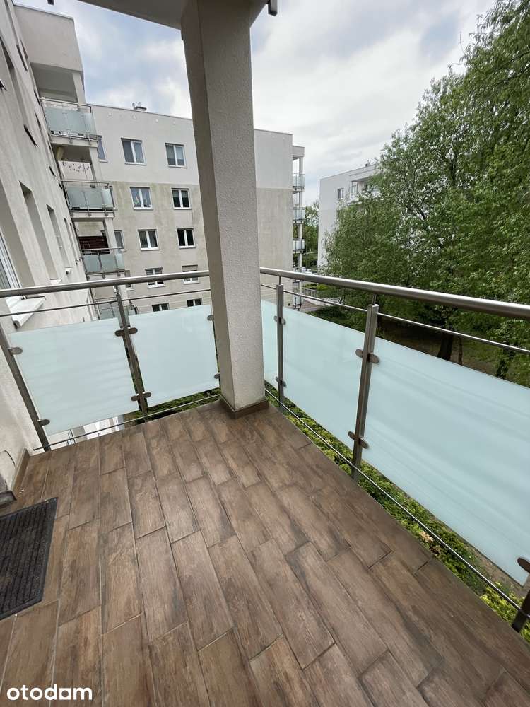 Mieszkanie 2 pokoje, balkon, winda, pełna własność