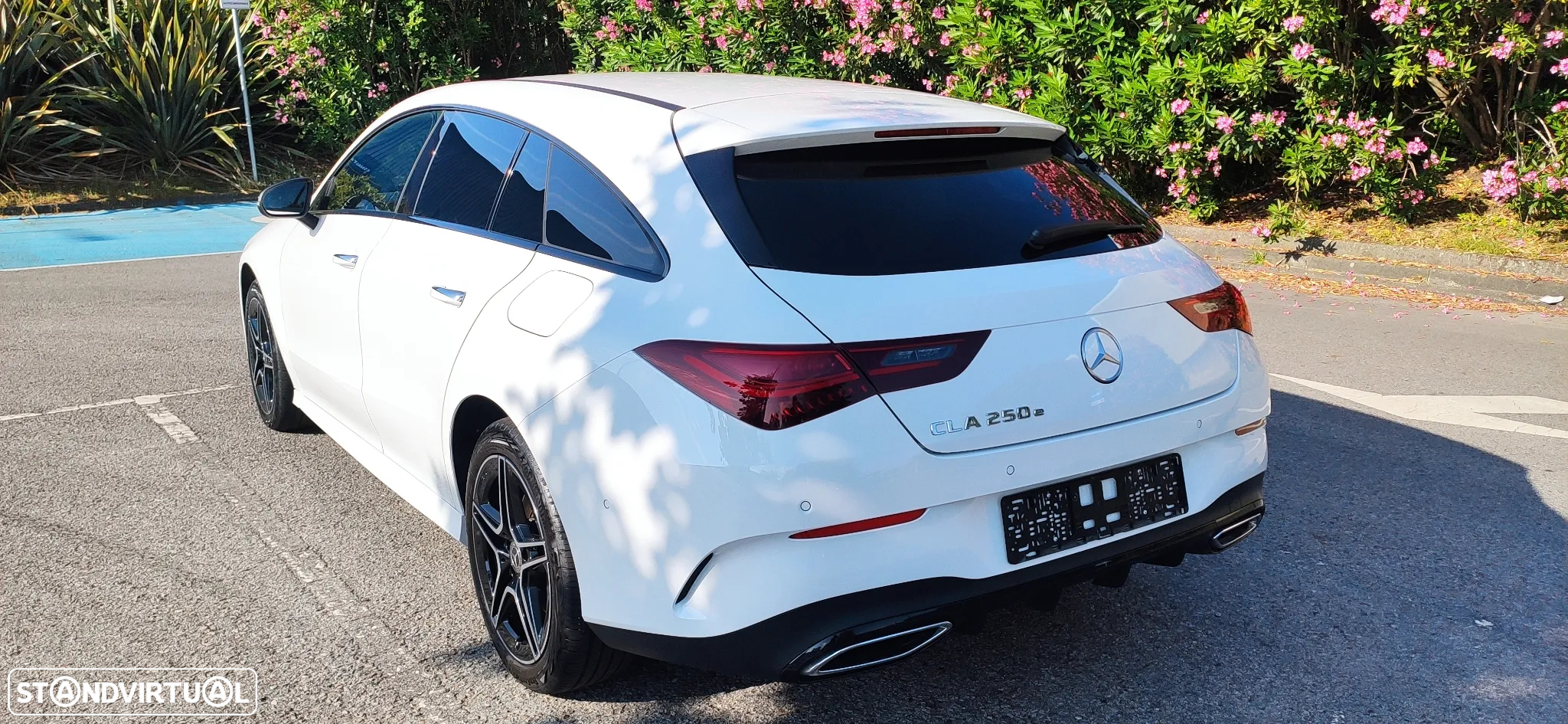 Mercedes-Benz CLA 250 e Shooting Brake AMG Line - 7