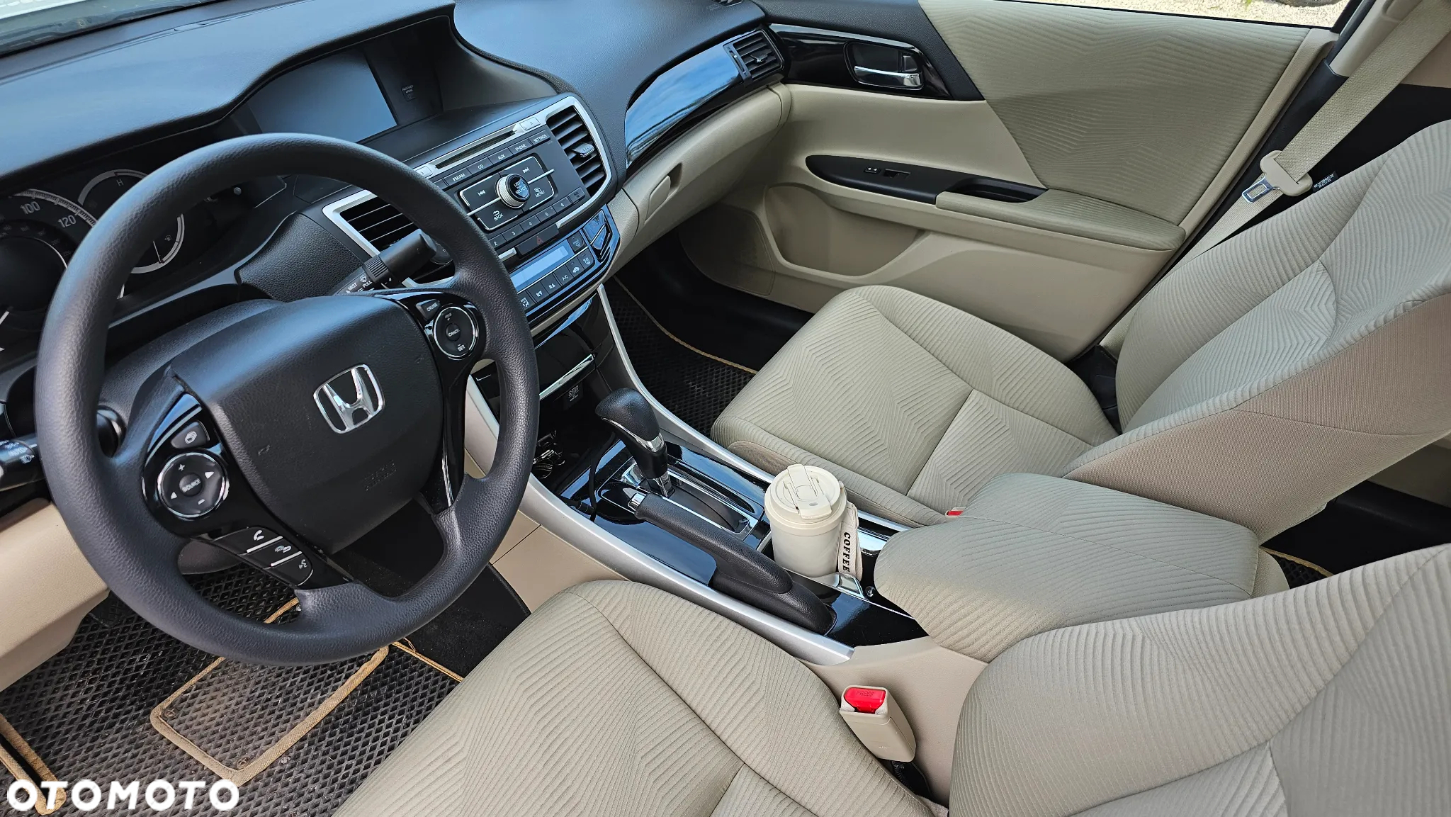 Honda Accord 2.4 LX - 12