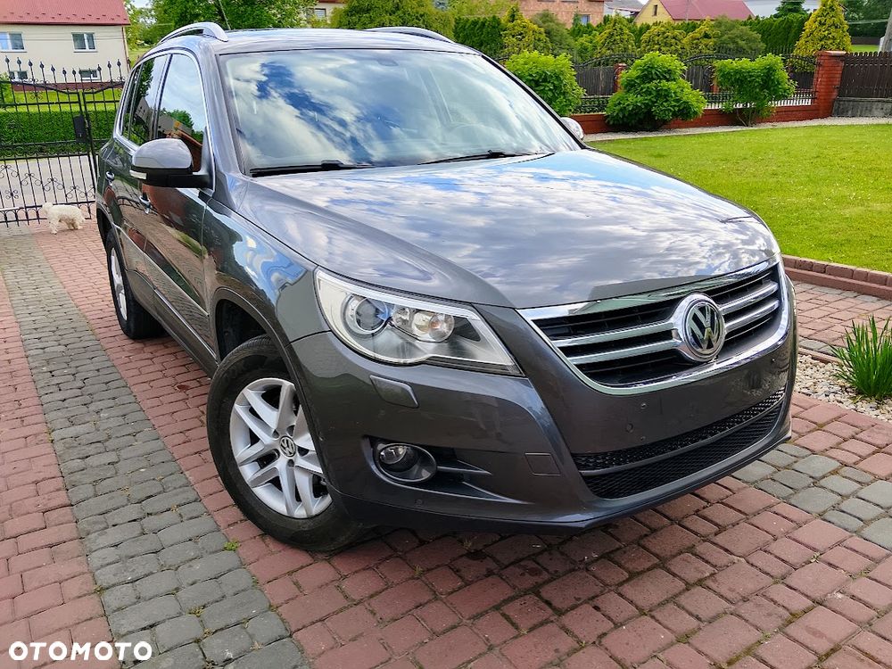 Volkswagen Tiguan 2.0 TDI DPF BlueMotion Technology Exclusive - 1