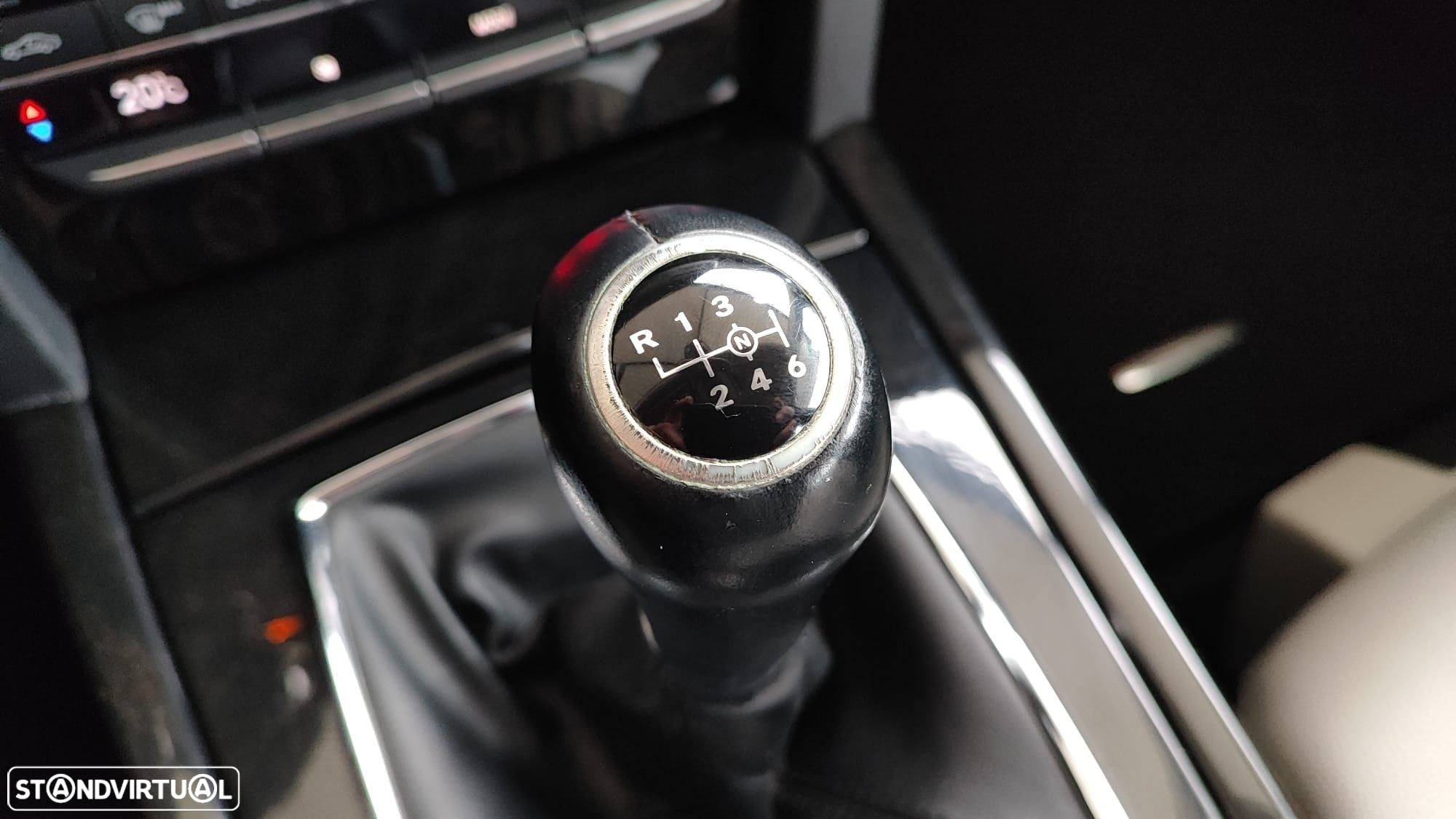 Mercedes-Benz E 220 CDi Avantgarde - 16