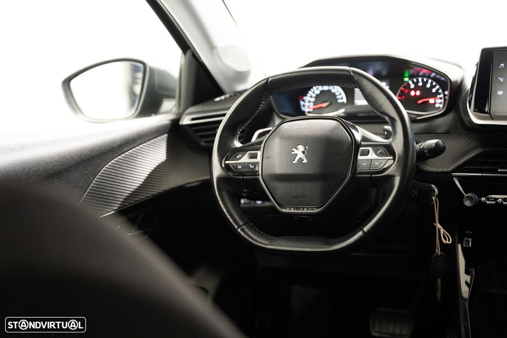 Peugeot 208 1.2 PureTech Allure EAT8 - 11