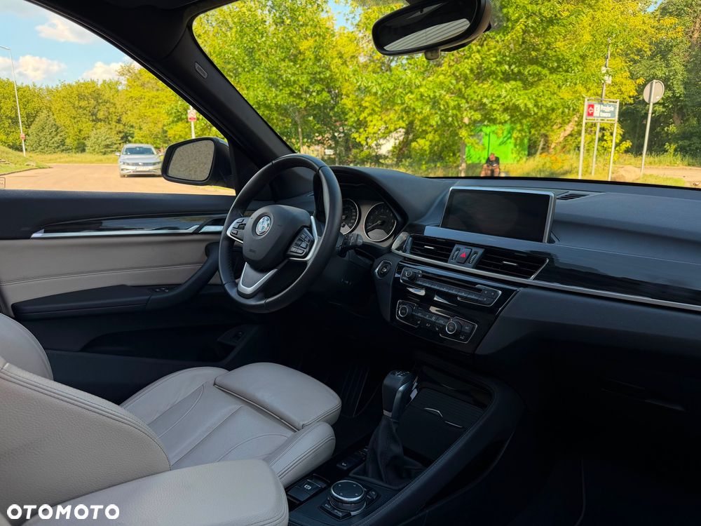 BMW X1 xDrive28i Sport Line - 21