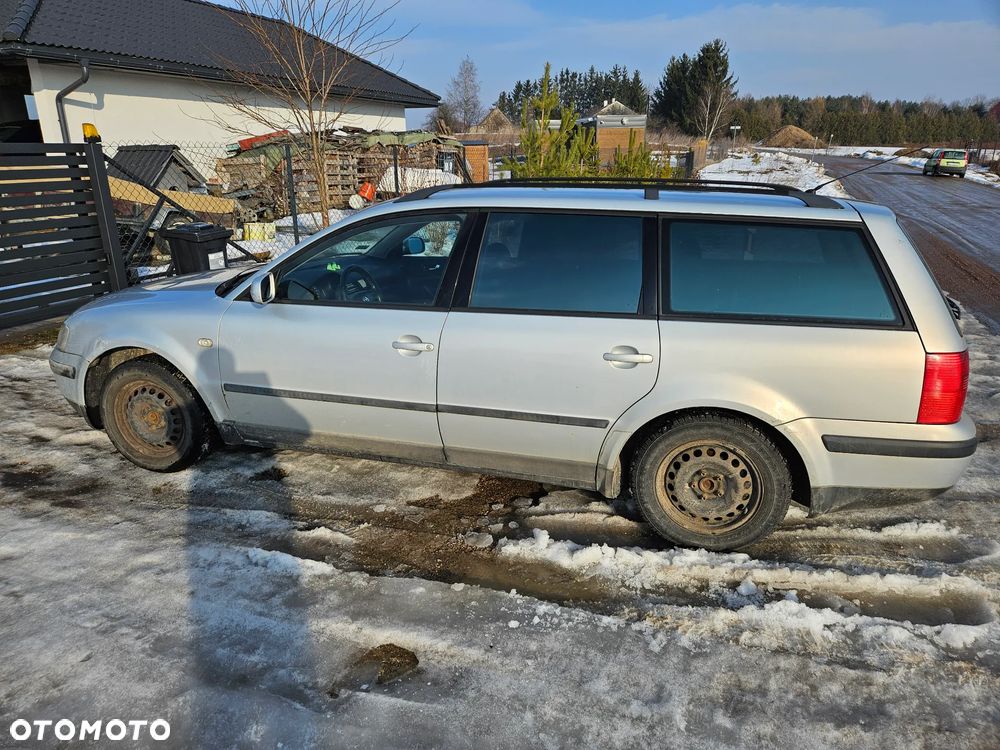 Volkswagen Passat - 2
