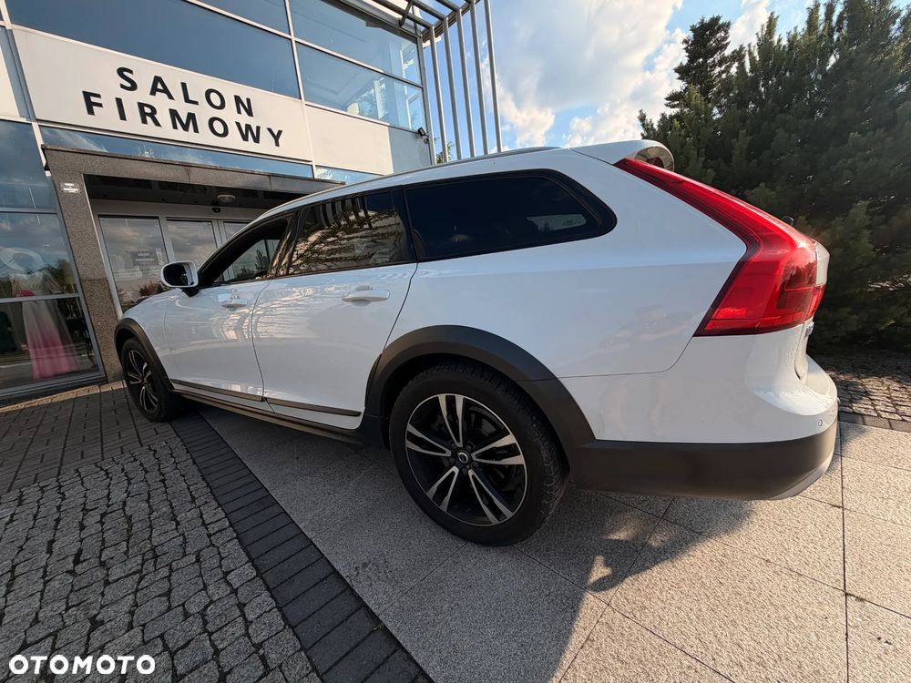 Volvo V90 Cross Country D5 SCR AWD - 4