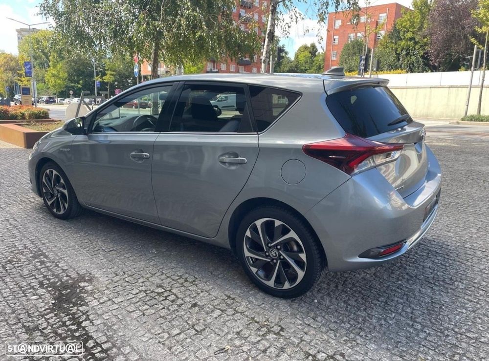 Toyota Auris 1.8 HSD Comfort +P.Techno+P.Sport - 12
